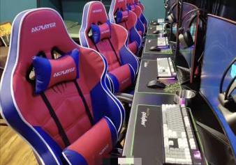 网咖现在生意难做，故转让网咖高配、zui新款、未拆封的电脑