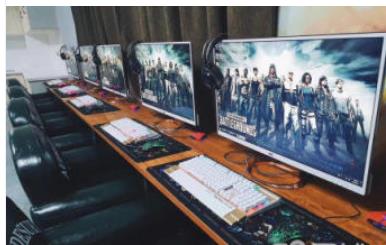 办公家用区650全套！至尊多核处理器+4G高频内存+高速硬盘（10秒极速开机）+HD游戏显卡+19寸显示器全套750